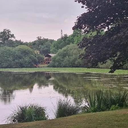Tente Safari Au Bord De L'etang Luxuszelt