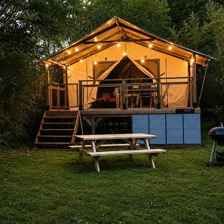 Luxuszelt Tente Safari Au Bord De L'etang Bressuire