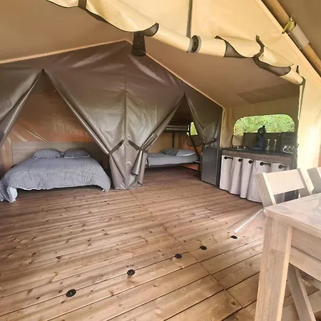 Tente Safari Au Bord De L'etang Luxuszelt Bressuire